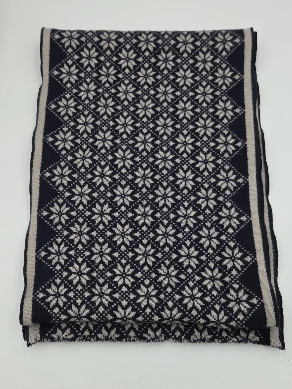 Brooks Brothers Black and Cream Wool Patterned Scarf